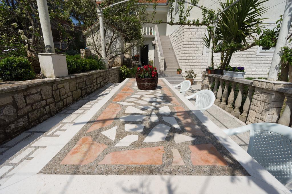 Apartments Sarah Medvinjak Екстер'єр фото